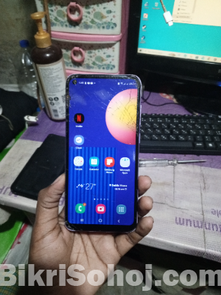 3 /32 Samsung Galaxy M11 for sell